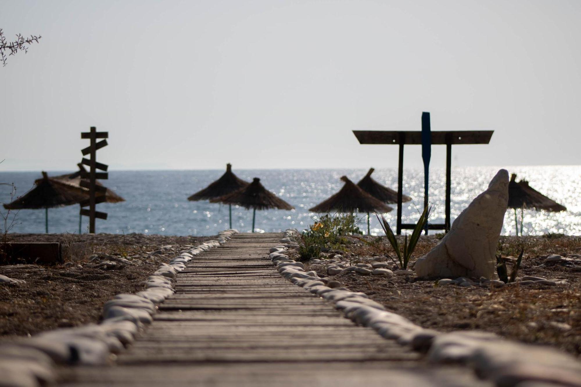 Lost Paradise Eco Camping Himarë Dış mekan fotoğraf