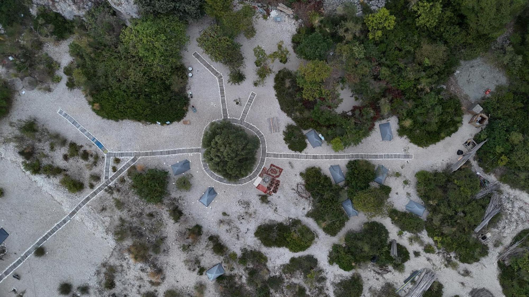 Lost Paradise Eco Camping Himarë Dış mekan fotoğraf